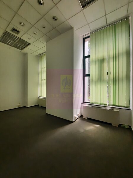 Inchiriere spatiu comercial bd Unirii, vitrina 25ml, stradal